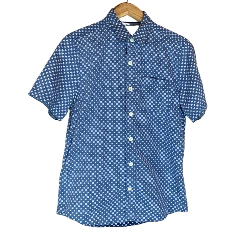 Fat Face short sleeve shirt with geometric print 100% cotton Size Small